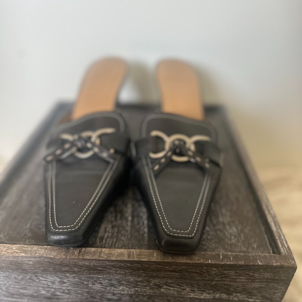 Shoes - Picture 5 of 7